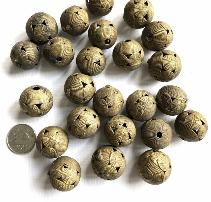 20mm Brass Filligree Beads - Image 3