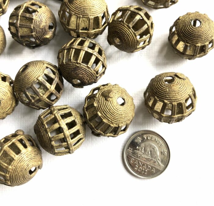20mm Brass Filligree Beads - Image 4