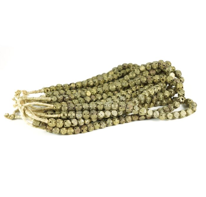 10mm Brass  Square Beads - Image 5