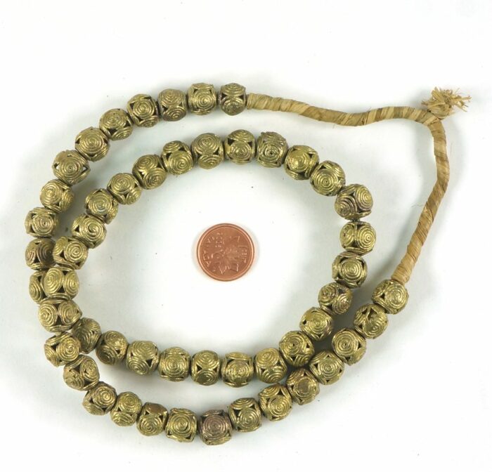 10mm Round Brass Beads - Image 2