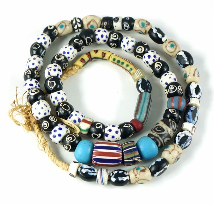 Mixed Trade Beads - Image 3