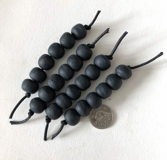 Medium Black Glass - Image 2