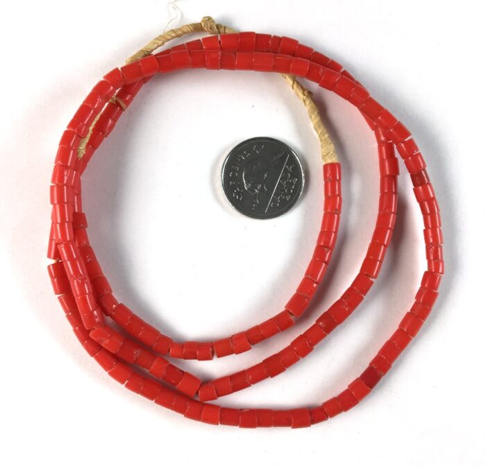 Small Red Glass Beads (a) - Image 2