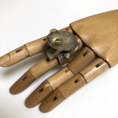 Funky Frog Ring