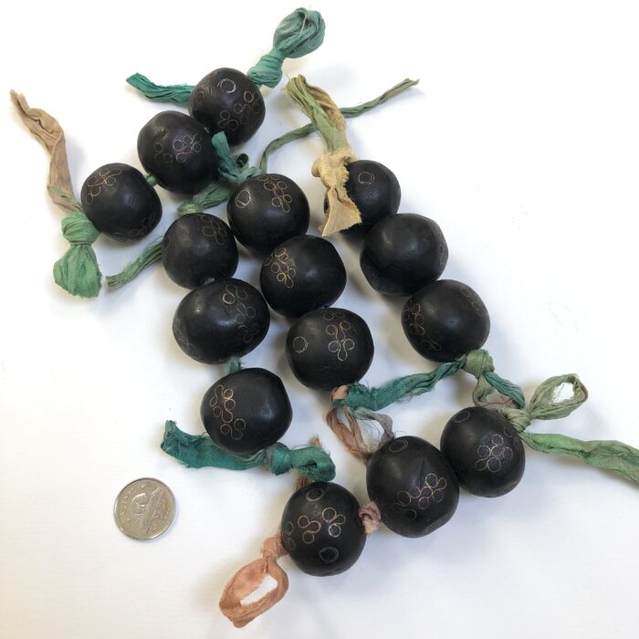 Jumbo Ebony Beads