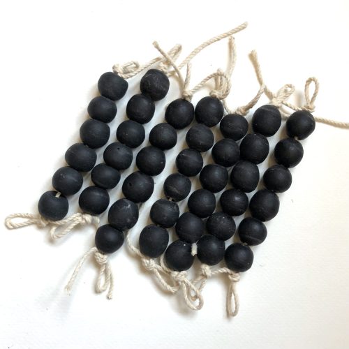 B+W Recycled Glass Beads