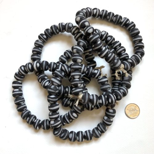 B+W Recycled Glass Beads