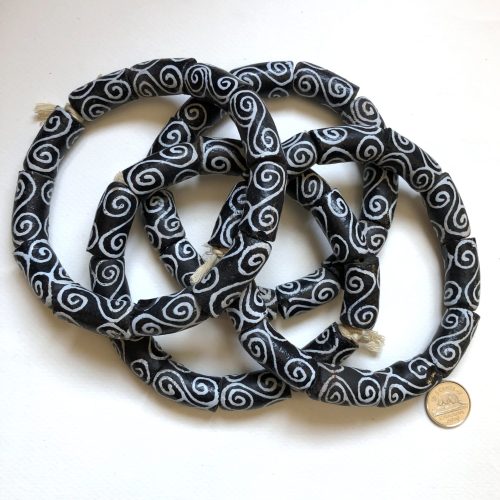 B+W Recycled Glass Beads