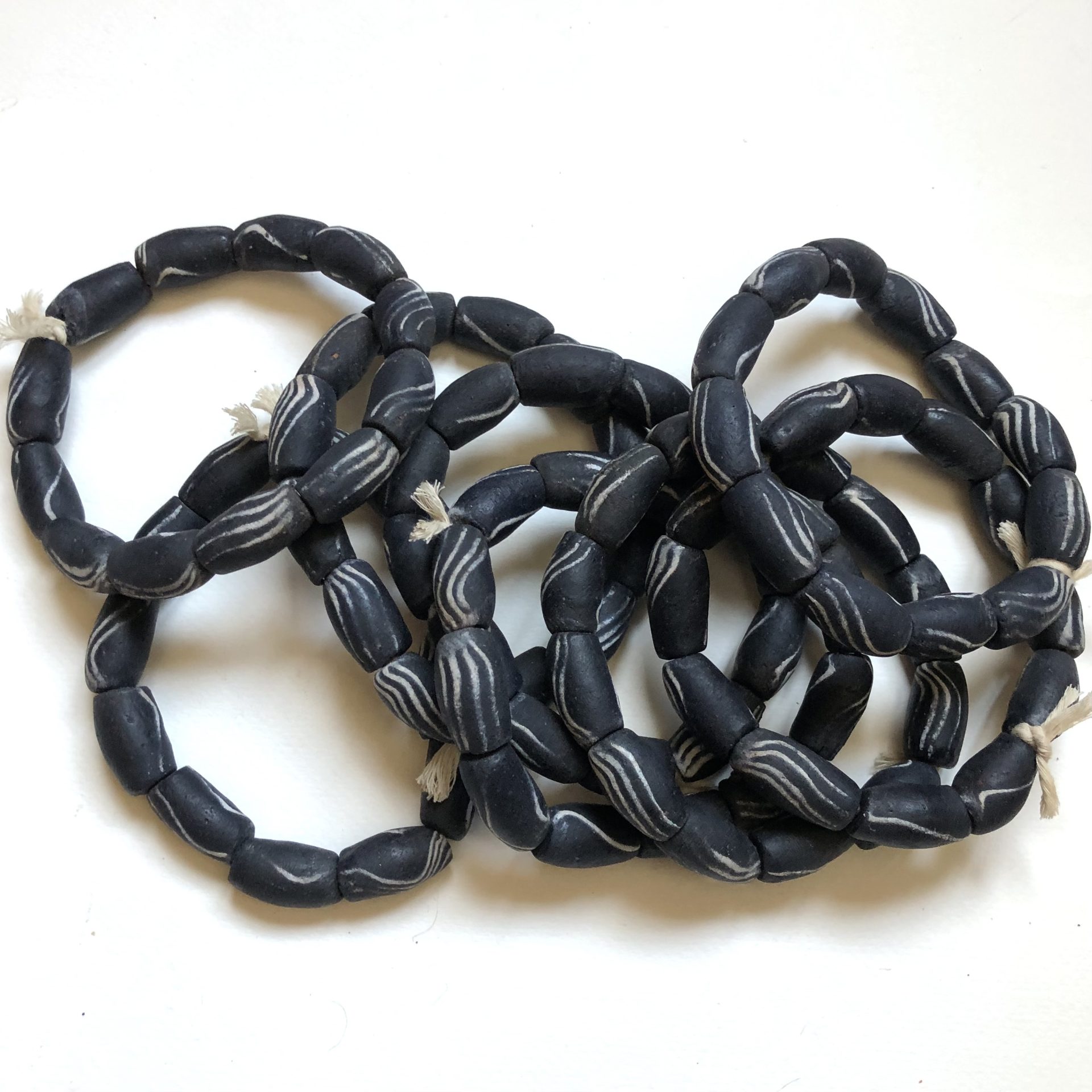 B+W Recycled Glass Beads